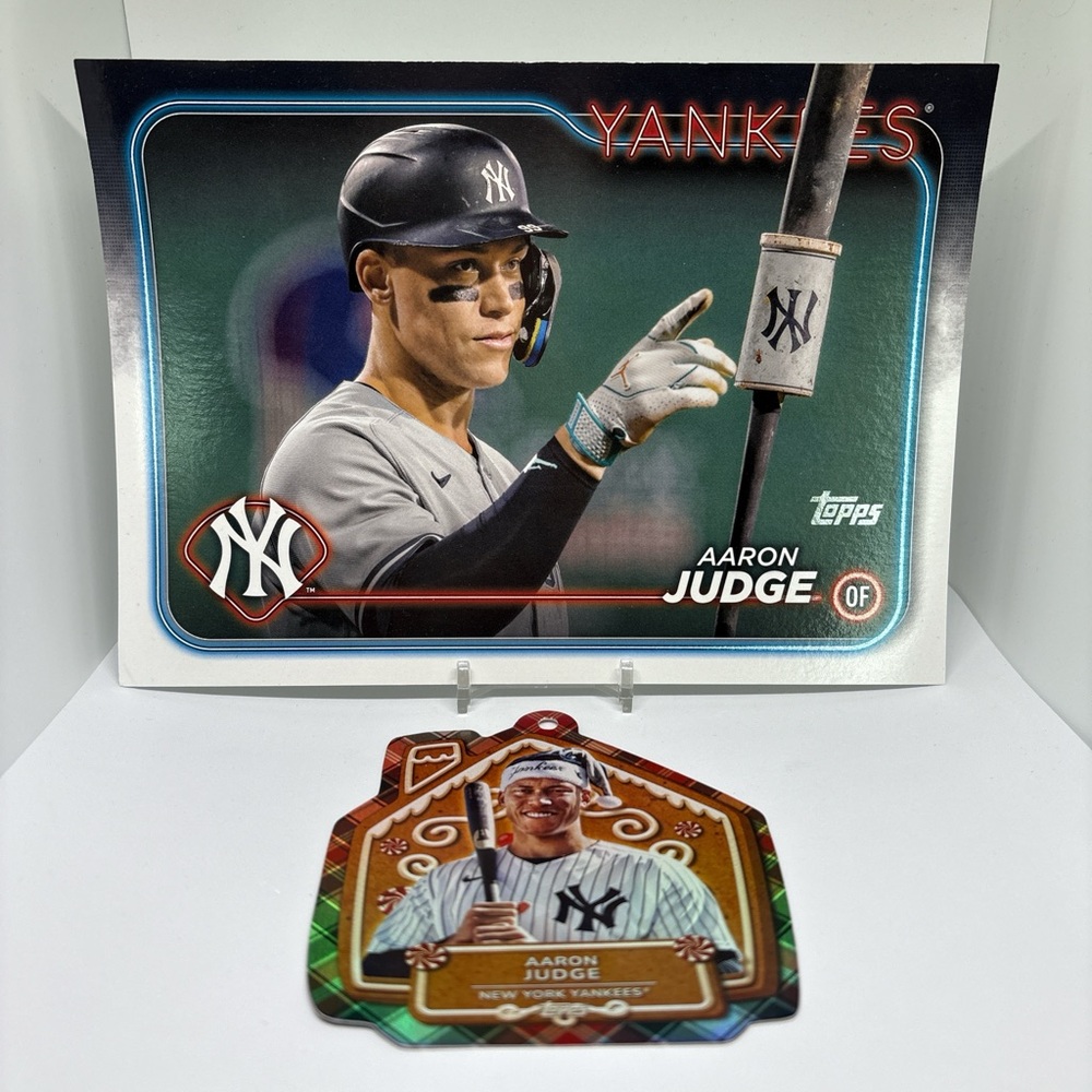 Lot of 2024 Oversized Aaron Judge Topps Card & Ornament